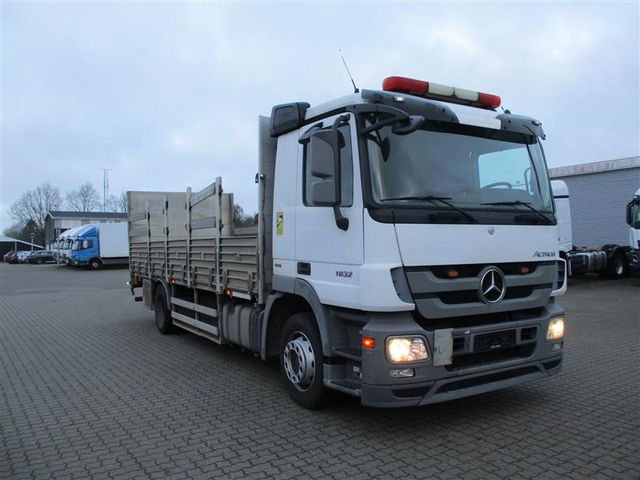 Mercedes-Benz MERCEDES-BENZ Actros 1832 LNR