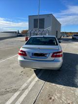 Mercedes-Benz E 220 CDI BlueEFFICIENCY - - Mercedes-Benz E 220 aus 2009: Cdi