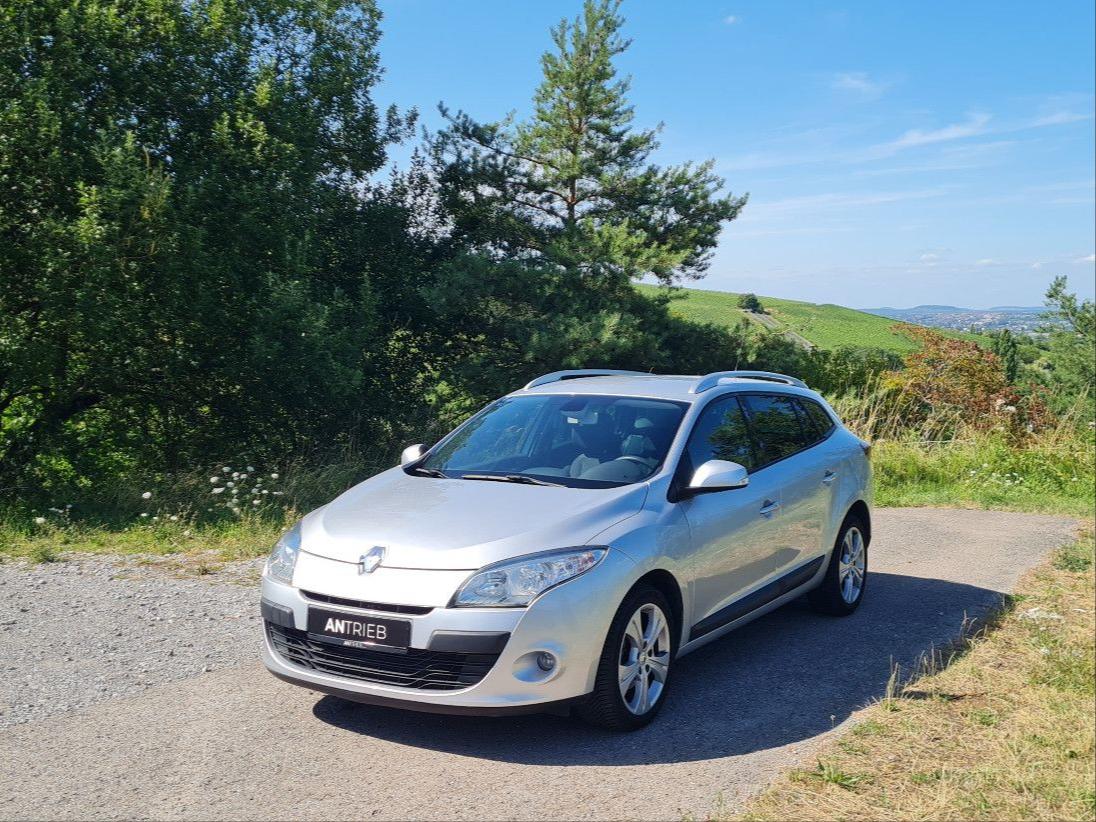 Renault Megane 2011 — photo 7