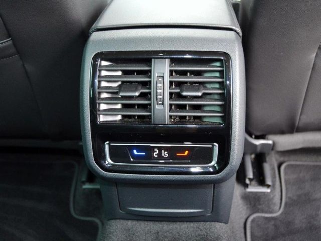 Passat Variant 2.0 TDI DSG Elegance IQ.DRIVE/AHK