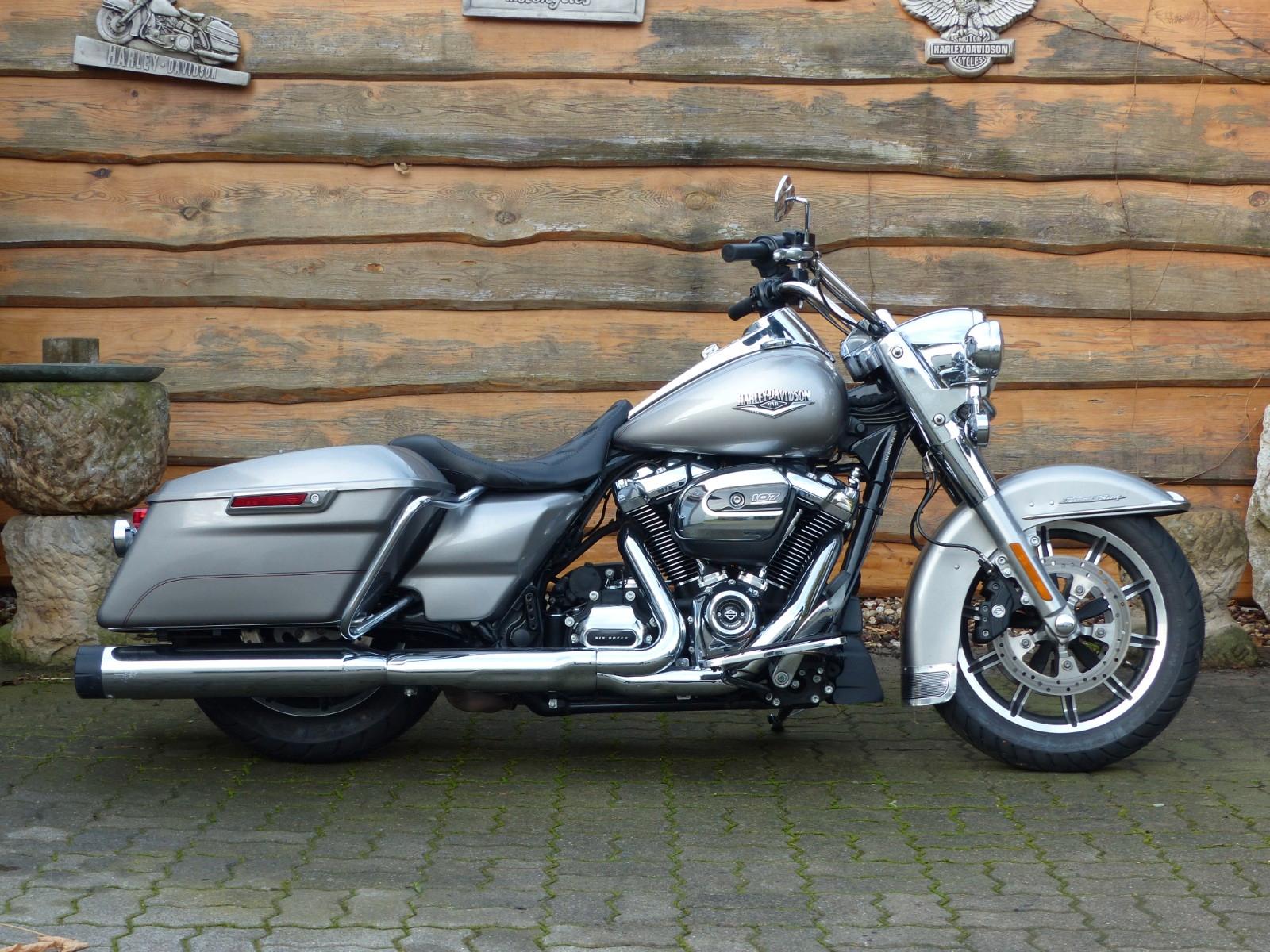Harley-Davidson Road King  M8 107 Umbau !