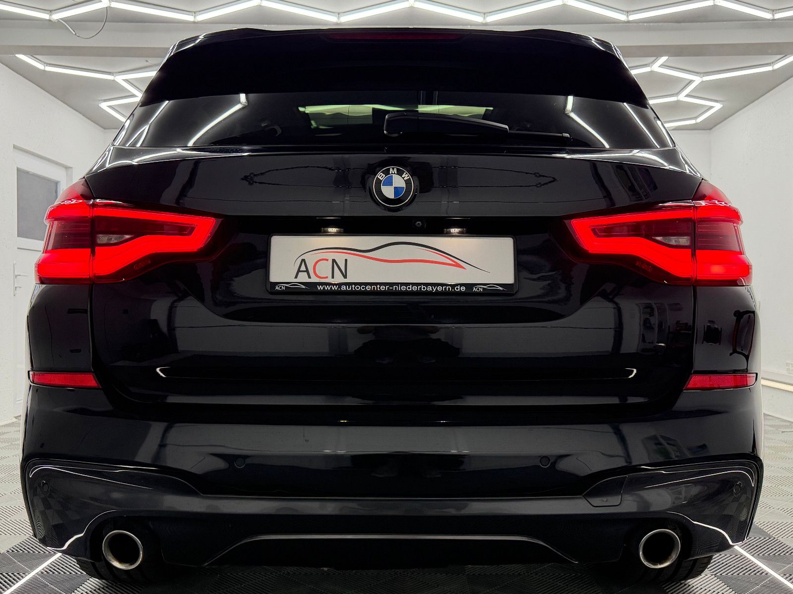 Fahrzeugabbildung BMW X3 xDrive 30 d M SPORT/LED/HuD/AHK/PANO/H&K/DAB