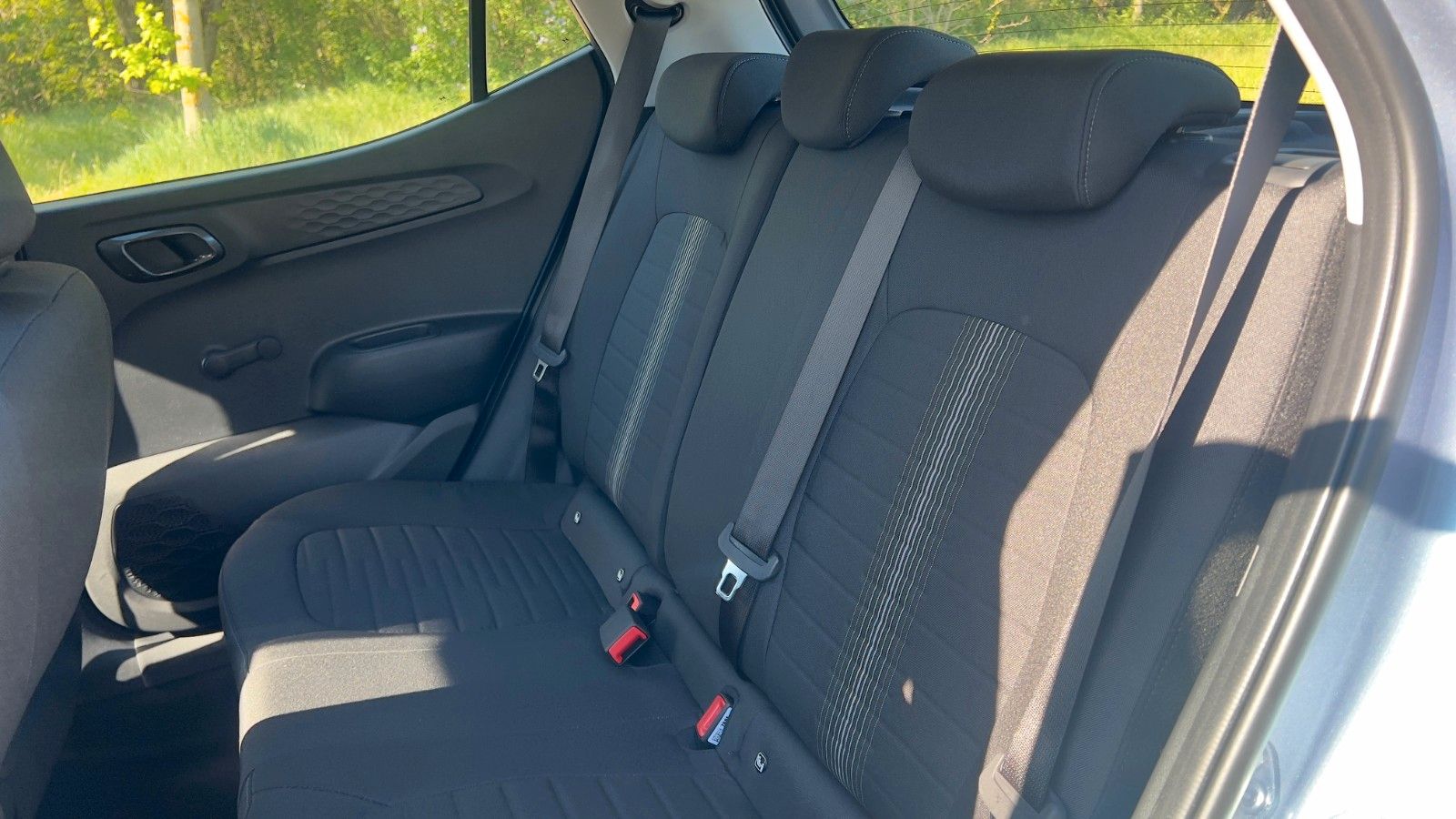 Fahrzeugabbildung Hyundai i10 1.0 Trend *Klima*Navi*CarPlay*PDC*RFKamera*