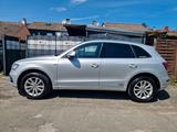 Audi Q5 quattro S-Line  Top Ausstattung L... - Audi Q5 aus 2012 mit Benzin-Antrieb