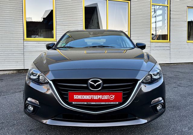 Mazda 3 Scheckheft Totwinkel. Sitzheizung Tempomat