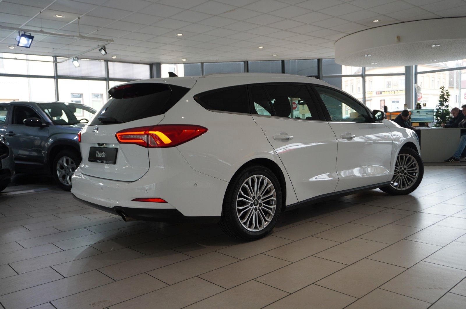 Fahrzeugabbildung Ford Focus Turnier 1.5D TITANIUM NAVI/LED/KAMERA/DAB+