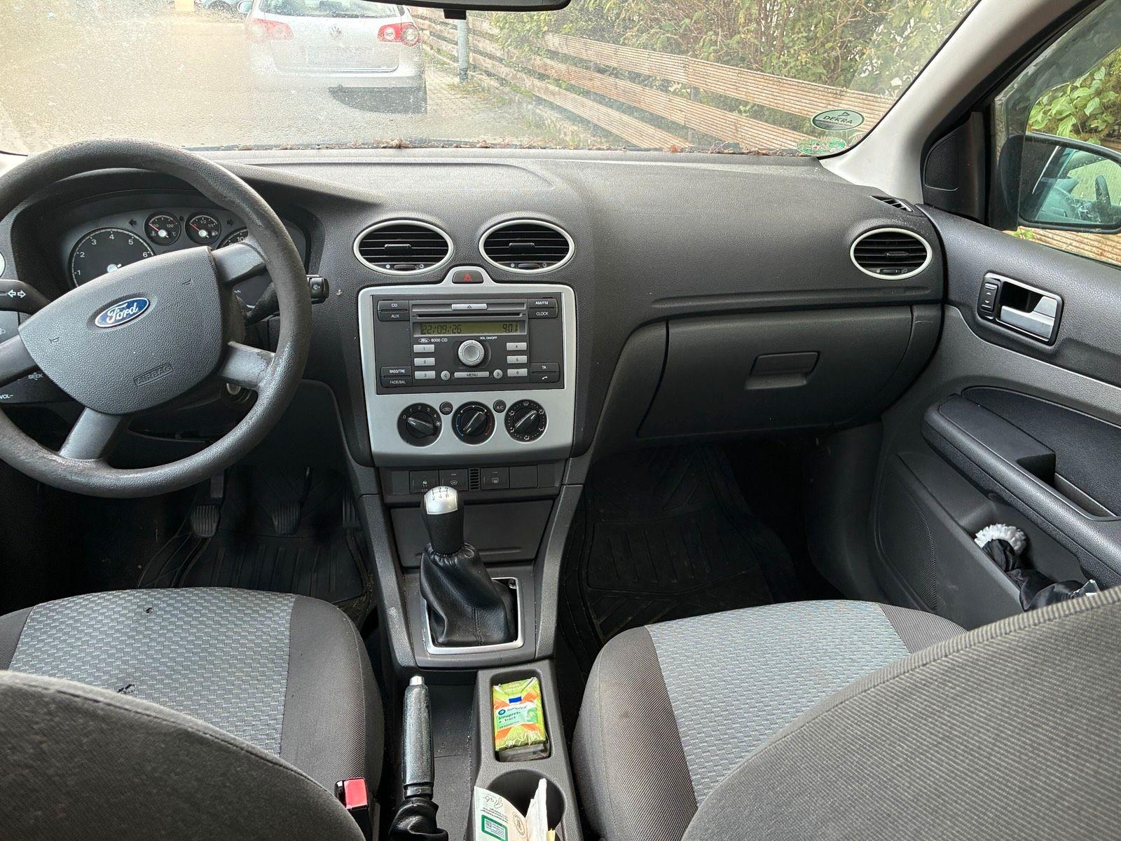 Ford Focus 2006 — photo 6