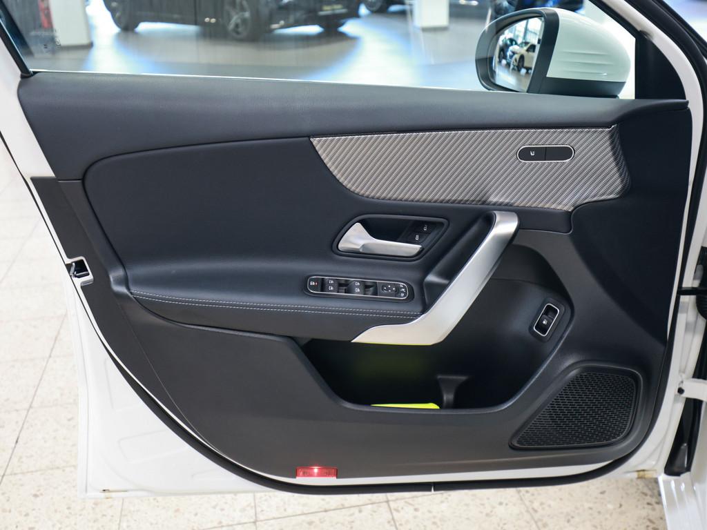 Mercedes-Benz A 250 e Progressive Advanced LED NAVI KAMERA SHZ