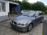 BMW 525 / Pano / Navi  / Leder /Saugtür - BMW 525 aus 2009: Kombi