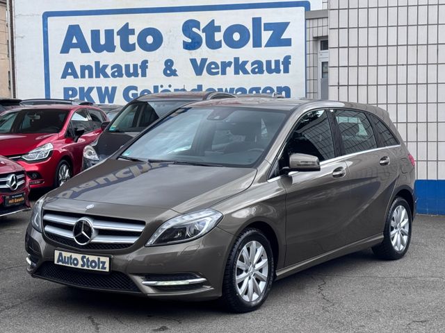 Mercedes-Benz B 200 CDI COMAND*NAVI,LEDER,R-KAMERA,1-HAND TOP