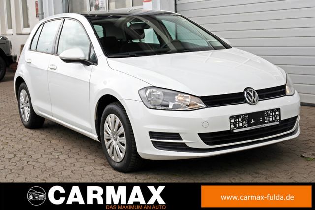 Volkswagen Golf VII Lim. Trendline Panorama,8 fach bereift!