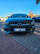 Mercedes-Benz CLA 220 d 4MATIC Coupe AMG Line+Navi+DCT - schwarze Mercedes-Benz CLA 220