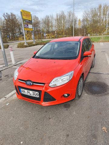 Ford Focus 1,6TDCi 77kW ECOn. 99g Champ. Ed. Turn...