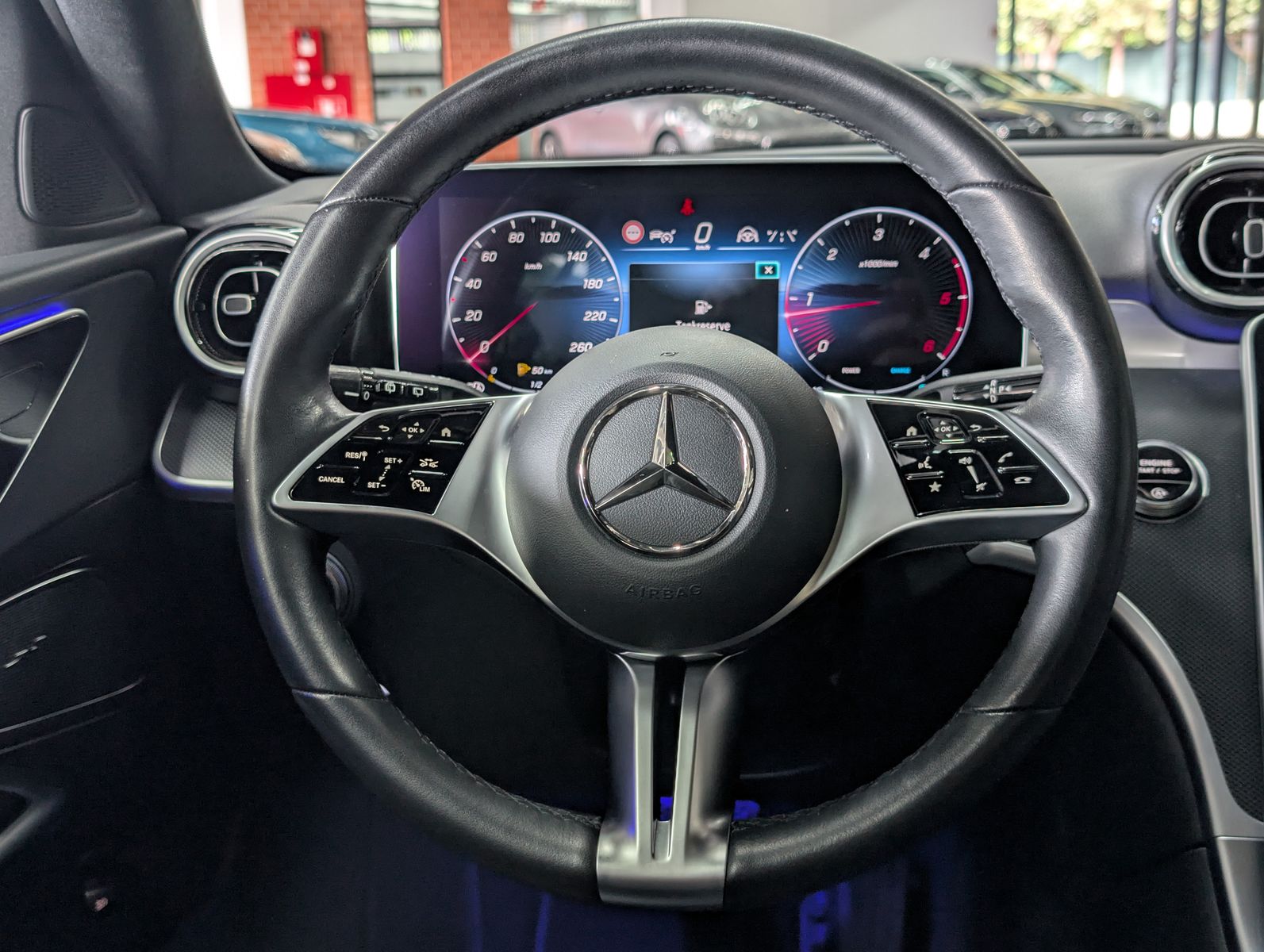 Fahrzeugabbildung Mercedes-Benz C 200 d T Avantgarde AHK PANO MBUX LEDER BURMEST