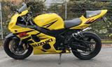 Suzuki GSX-R 600, K4, MIVV Auspuff, Fußrasten schwarz - SUZUKI GSX R K4