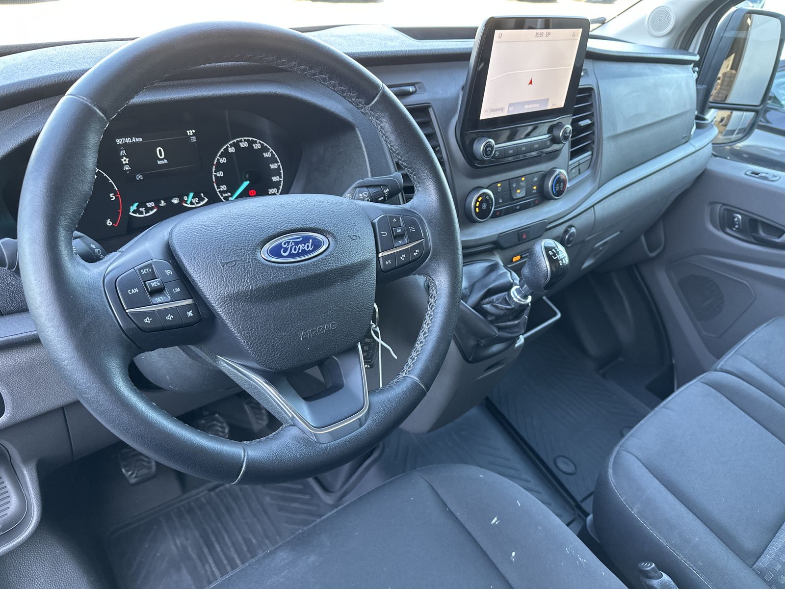 Fahrzeugabbildung Ford Transit 350 L3 NAV+KAMERA+CARPLAY+TEMPO+SHZ+1HD