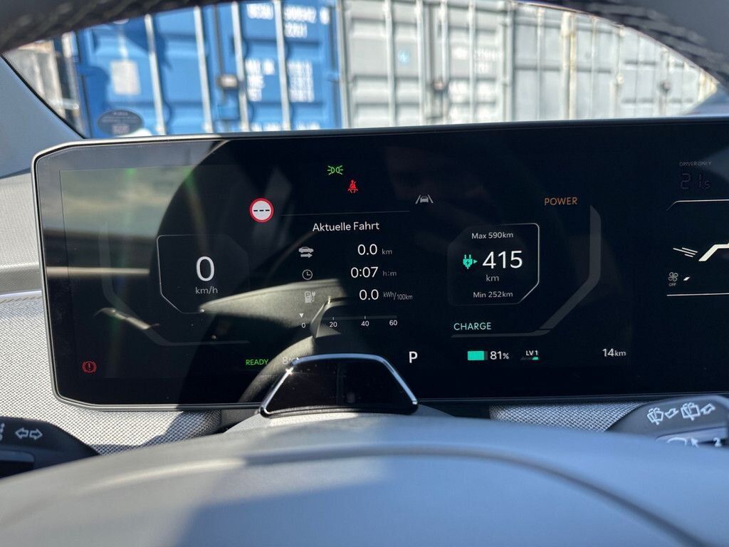 Fahrzeugabbildung Kia EV3 Earth 81,4kWh SHZ KAMERA H/K NAVI ACC 360°