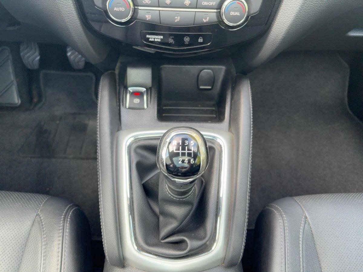 Nissan Qashqai Tekna 1.6 dCi *AHK*Pano*Navi*