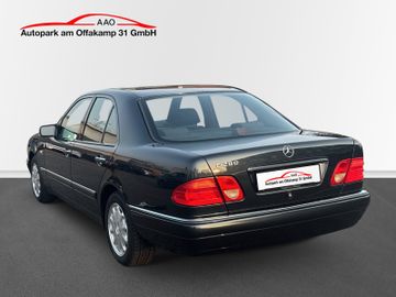 Mercedes E 280 - 4