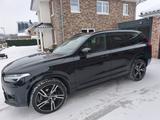 Volvo XC90 AWD B5 R-Design Black Edition Pano AHK - Volvo XC90: Edition
