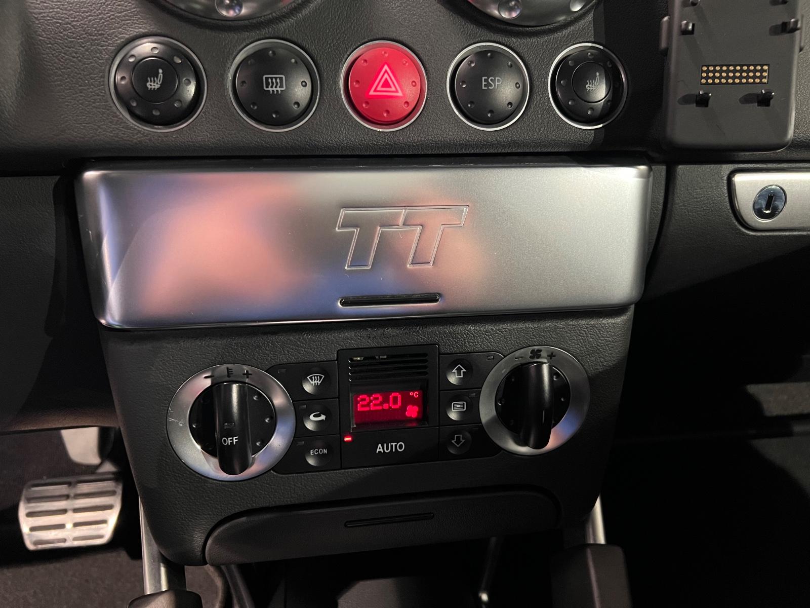 Audi TT Coupe 3.2 V6 DSG quattro NAVI LEDER TEMPOMAT