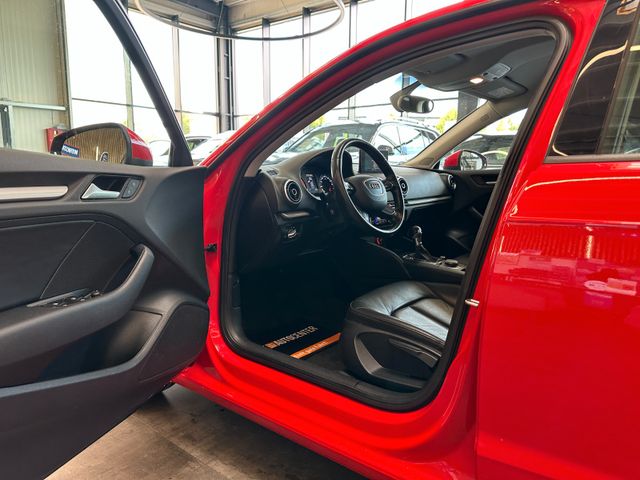 Audi A3 *Sportback*Tempo*Navi*AHK*Xenon*2-Zonen*