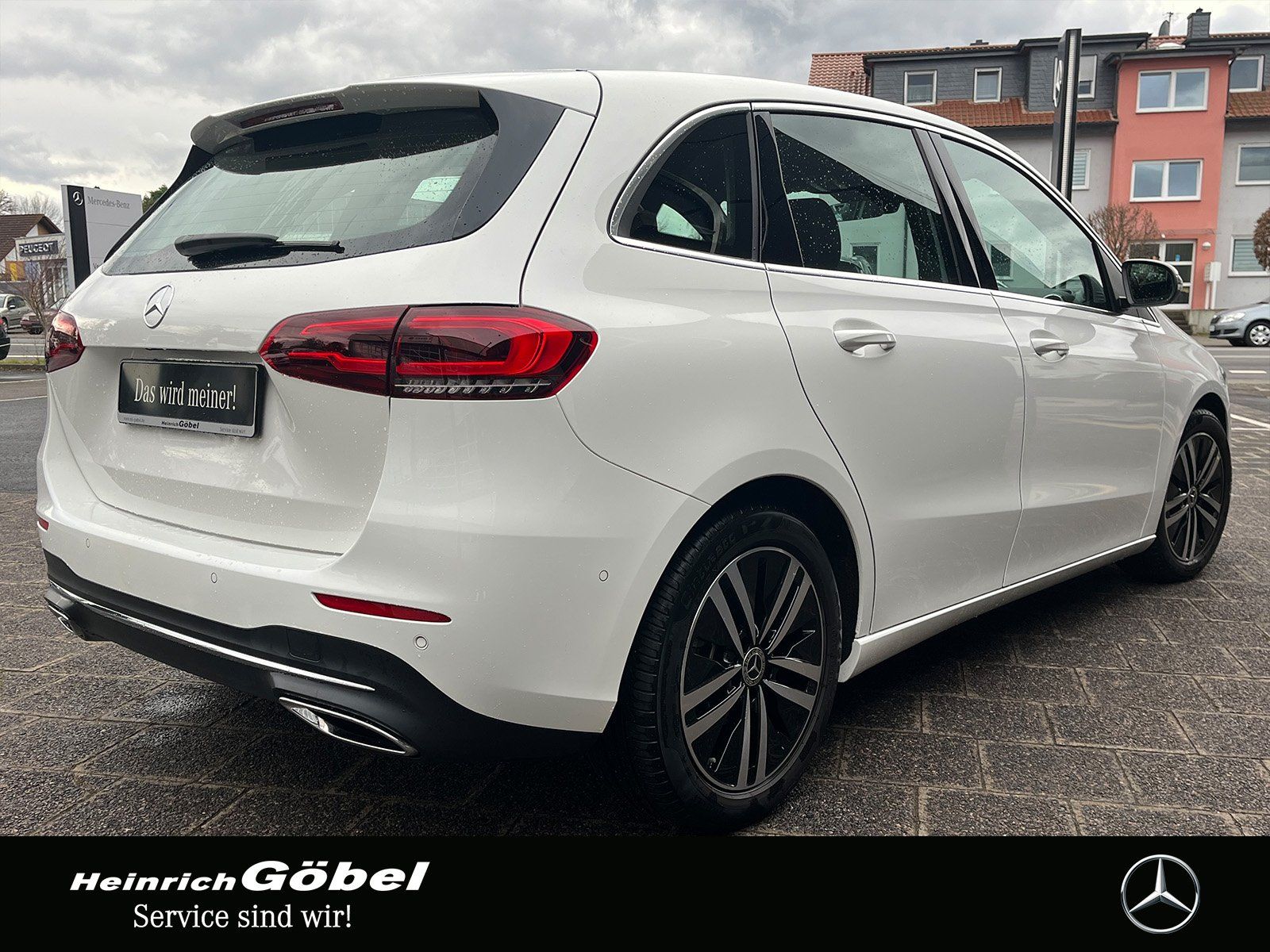 Fahrzeugabbildung Mercedes-Benz B 180