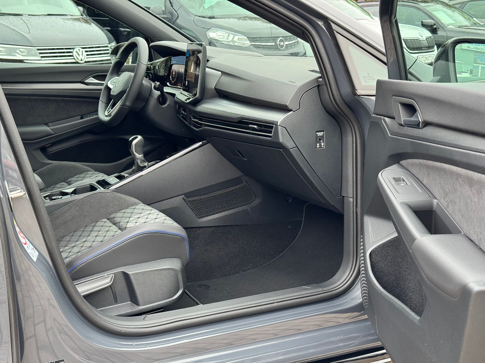 VW Golf, 2025, Benzin, 150 PS