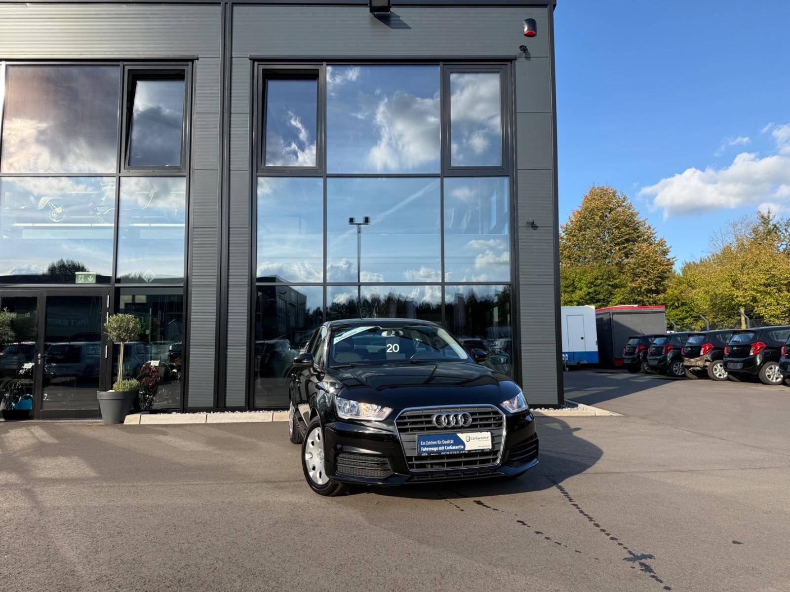 Audi A1 Sportback Ultra Sport*SHZ*TEMP*FSP*USB*HU NEU