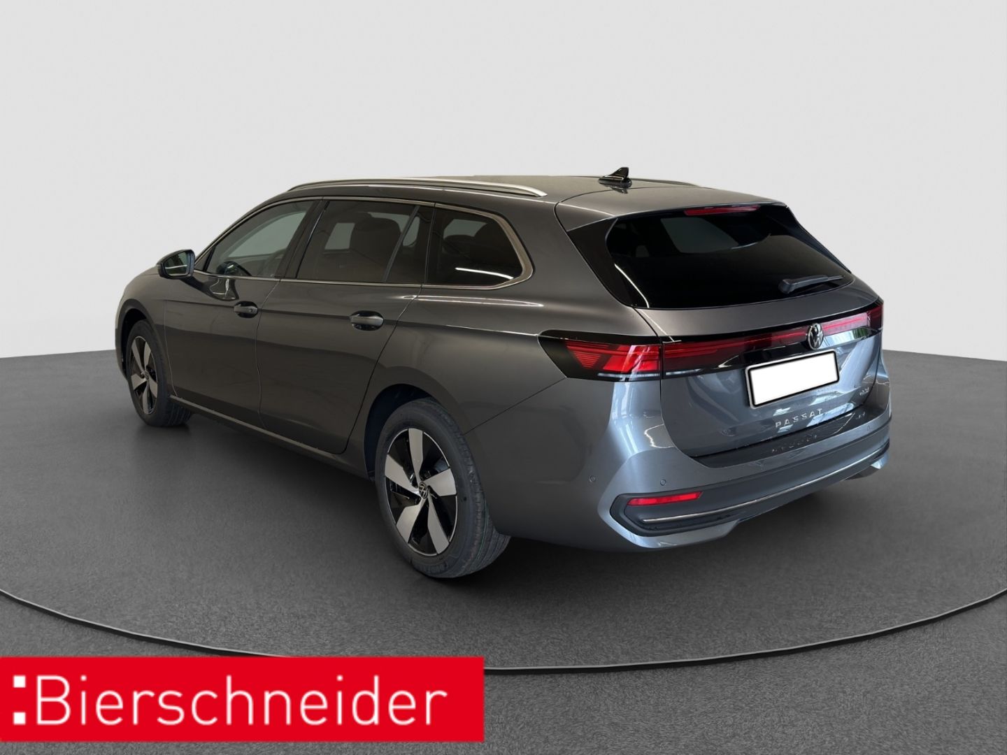 Volkswagen Passat Variant 1.5 eTSI DSG Business AHK 360  HU foto 5