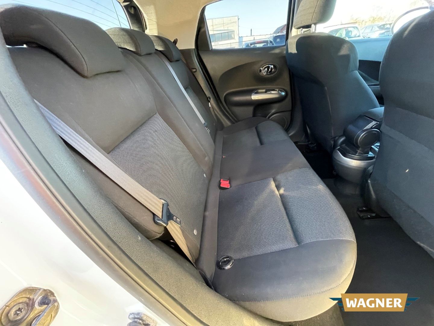 Fahrzeugabbildung Nissan Juke Acenta Rückfahrkamera leichter Frontschaden