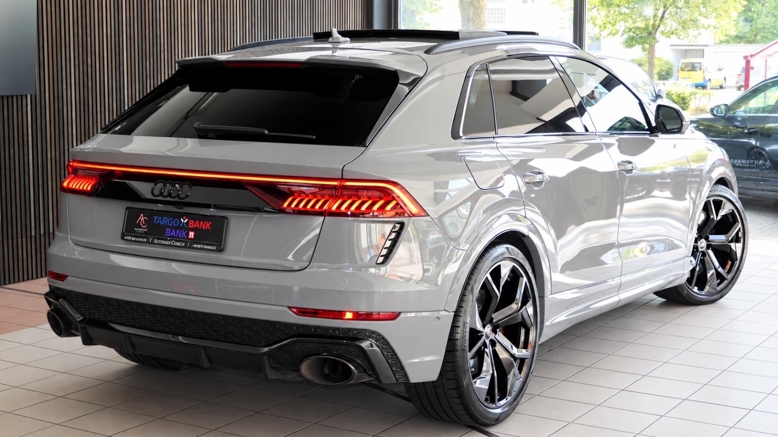 Audi RS Q8 4.0 TFSI quattro|Dynamik|23"|PANO.|360°|