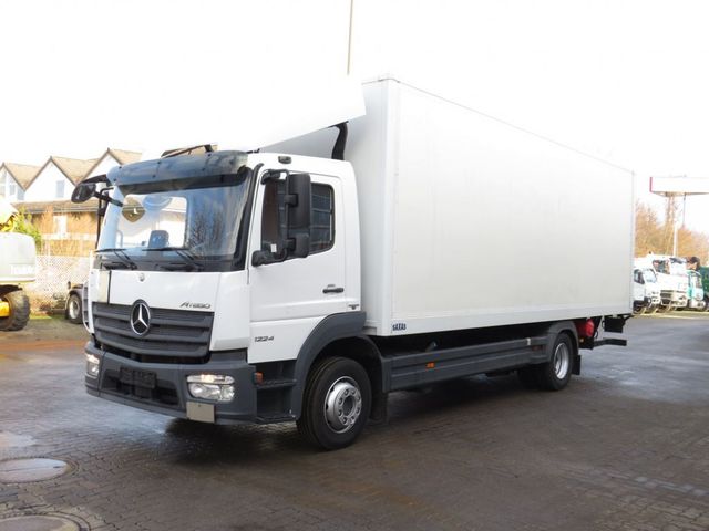 Mercedes-Benz Atego 1224 L  Standardkoffer LBW LBW 1.5to