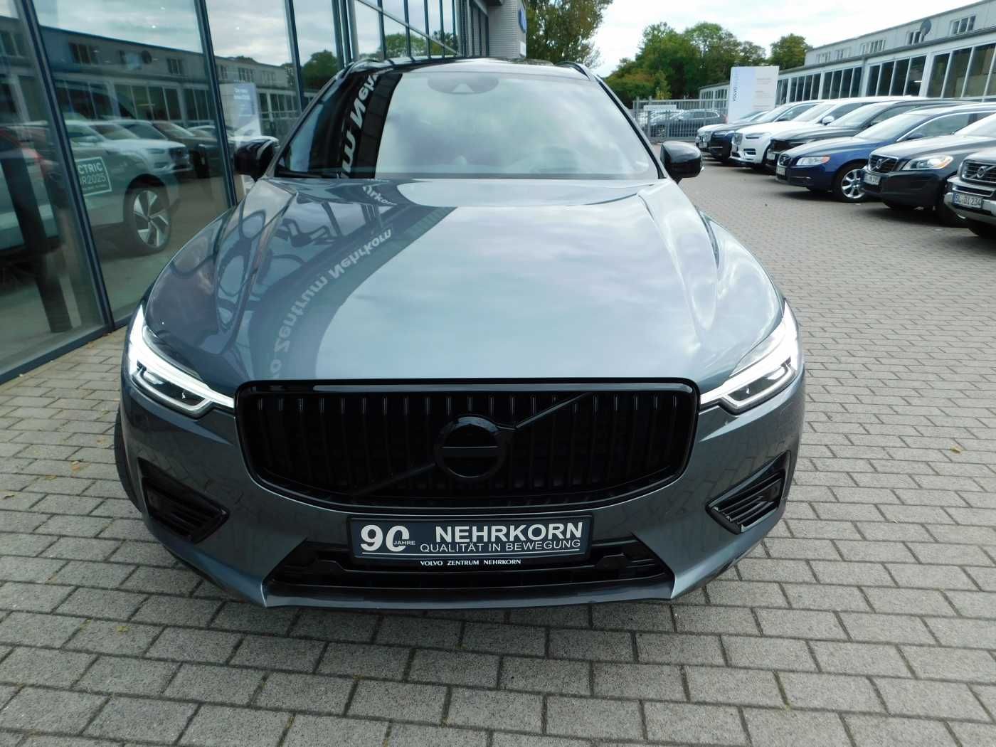 Fahrzeugabbildung Volvo XC60 T8 AWD R-Design 'AHK,22-Zoll