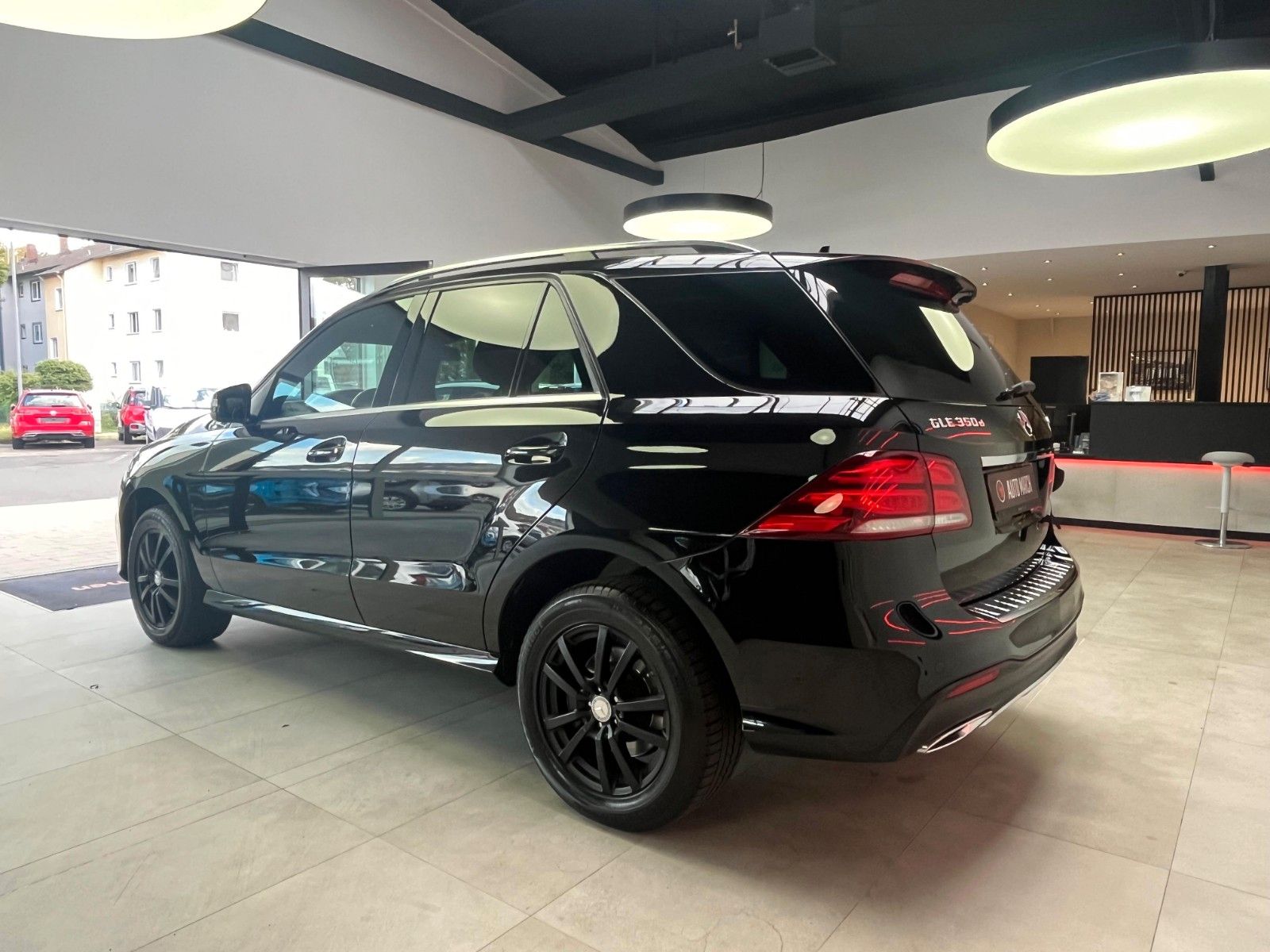 Fahrzeugabbildung Mercedes-Benz GLE 350d 4Matic*Pano*360°*LED*AHK*Nappa*Ambiente