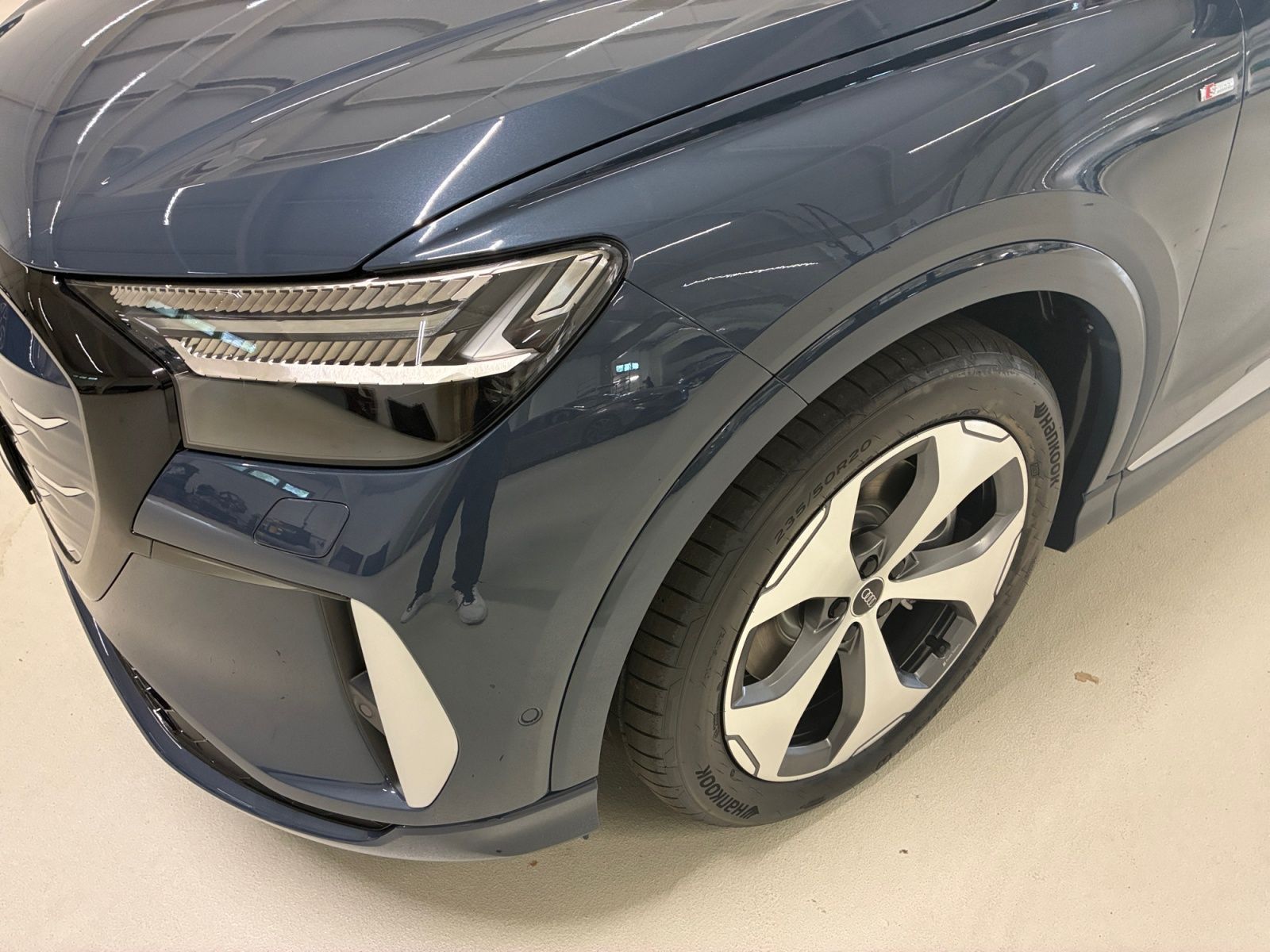 Q4 Sportback e-tron performance 210 kW