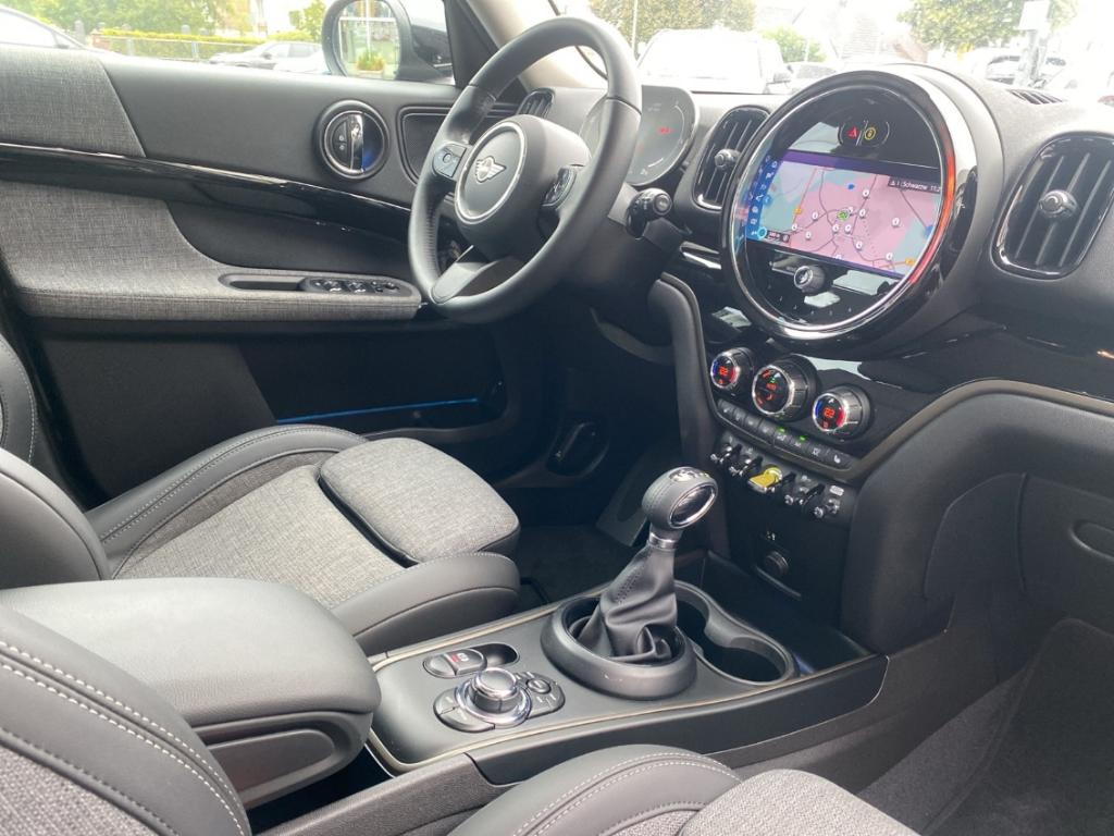 MINI Cooper SE Countryman ALL4 Classic Trim Navi/LED-