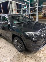 Jeep Compass 1.3l T4-PHEV 177kW S Automatik 4WD S - Jeep Compass in Duisburg
