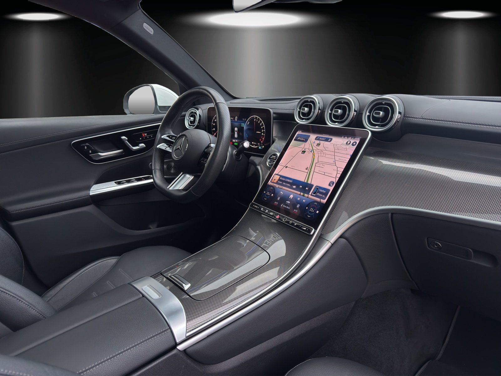 Fahrzeugabbildung Mercedes-Benz GLC 400 e 4MATIC+AMG-Line+AIRMATIC+AHK+DISTRONIC