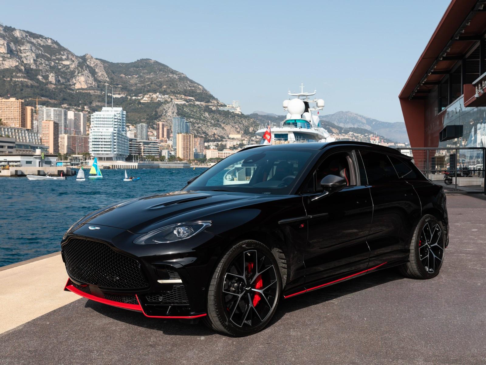 Aston Martin DBX 4.0 V8 S