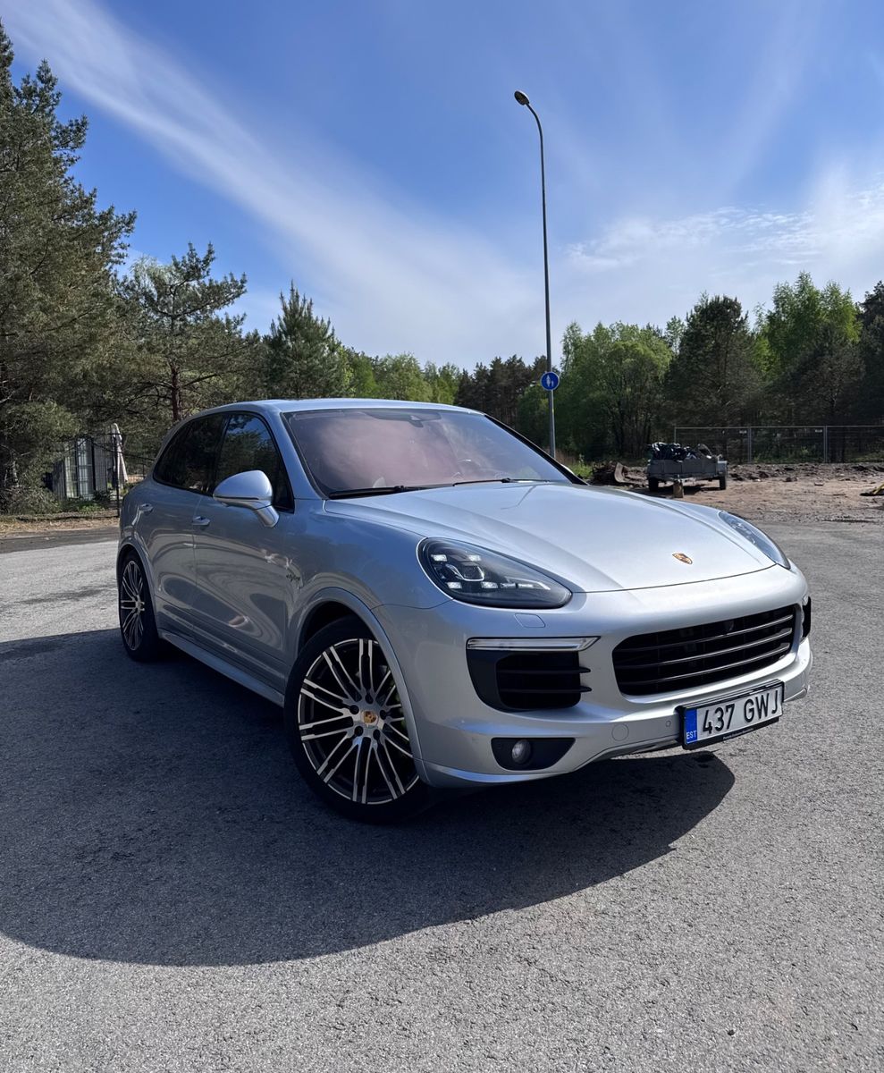 PORSCHE Cayenne S E-Hybrid Platinum Edition Platinum...
