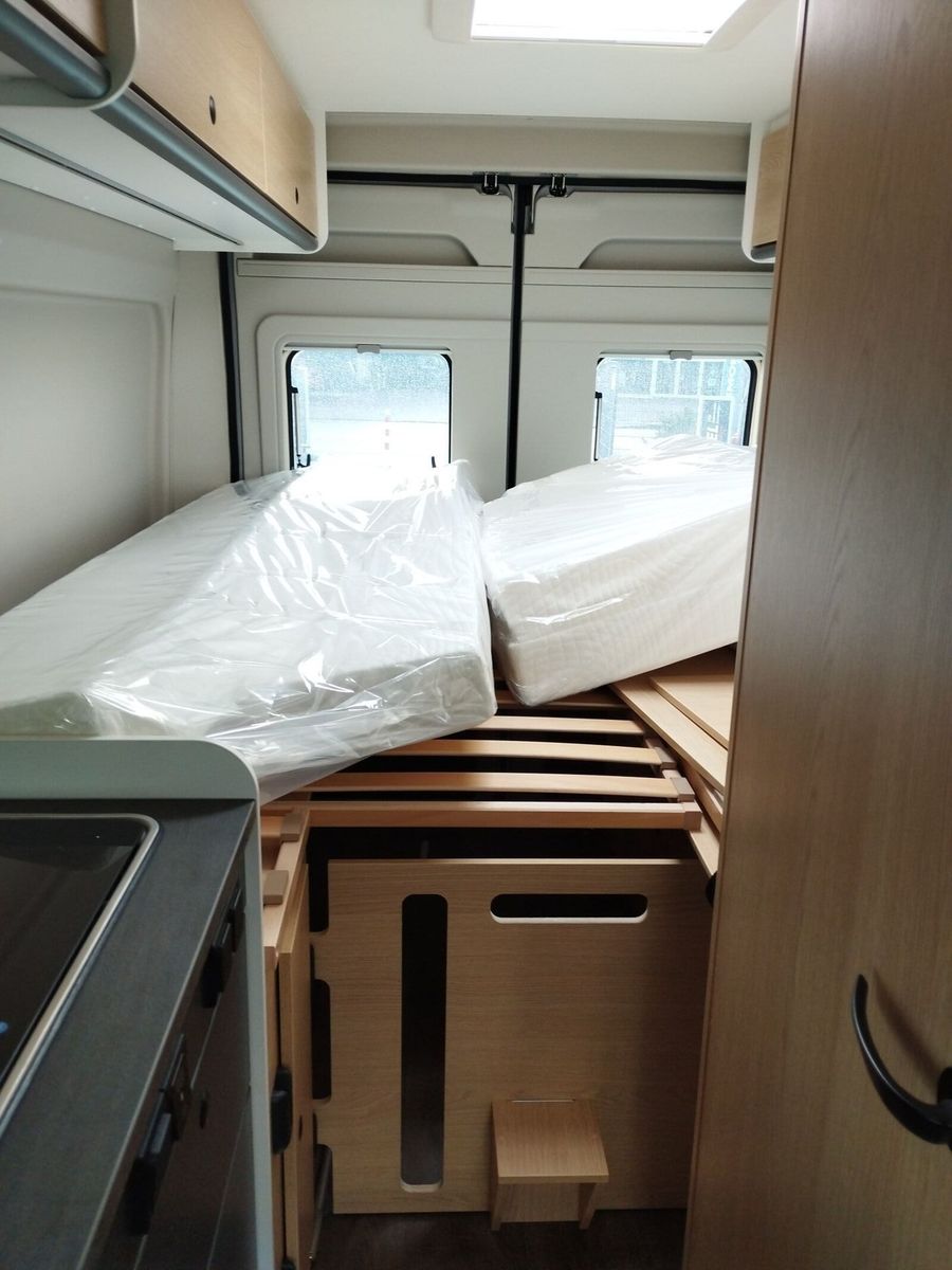 Fahrzeugabbildung Sunlight Adventure Cliff 640 Automatik, Dörr Edition, LTE