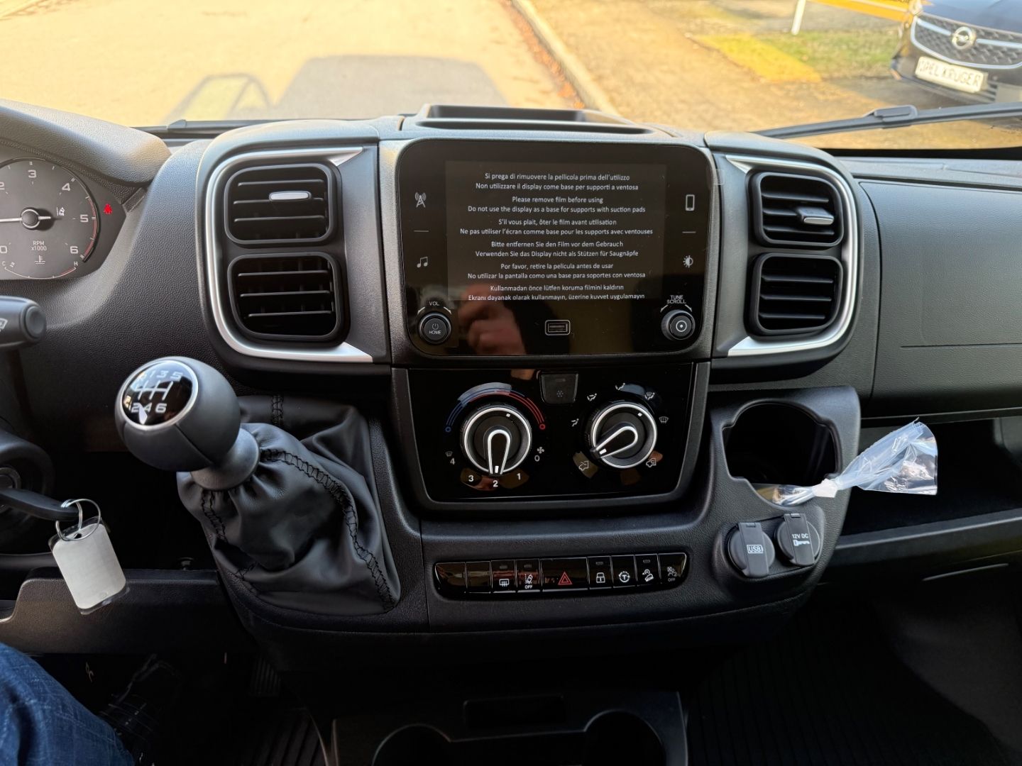 Fahrzeugabbildung Opel Movano Kasten H2 35 BlueHDI 140 Blue-HDI 3 2.2 C