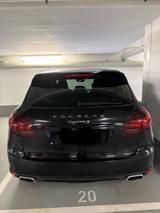 Porsche Cayenne S Luftfederung, Winterreifen, Navi, Pano - Porsche Cayenne mit Benzin-Antrieb: Automatik
