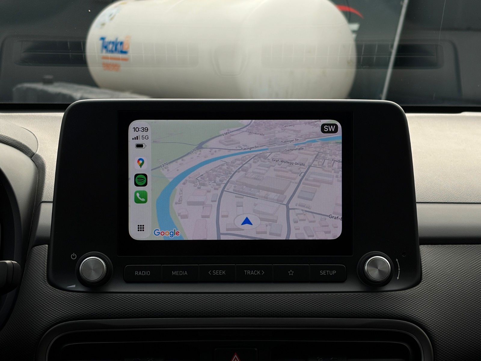 Fahrzeugabbildung Hyundai KONA Select Elektro CarPlay Kamera SHZ LHZ DAB+