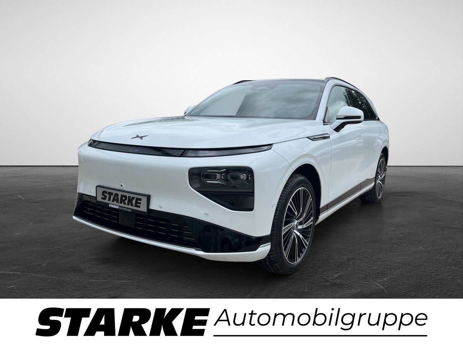 XPENG G9 AWD Performance Premiumpaket & AHK  Panodach 