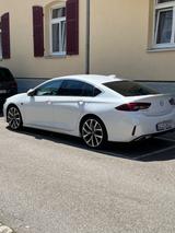 Opel Insignia 2.0 Turbo 4x4 GSI 300 PS - Opel Insignia mit Benzin-Antrieb: Leder, Navigationssystem, Limousine, 2.0