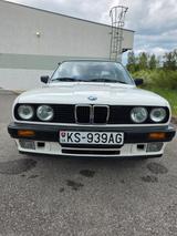 BMW 324