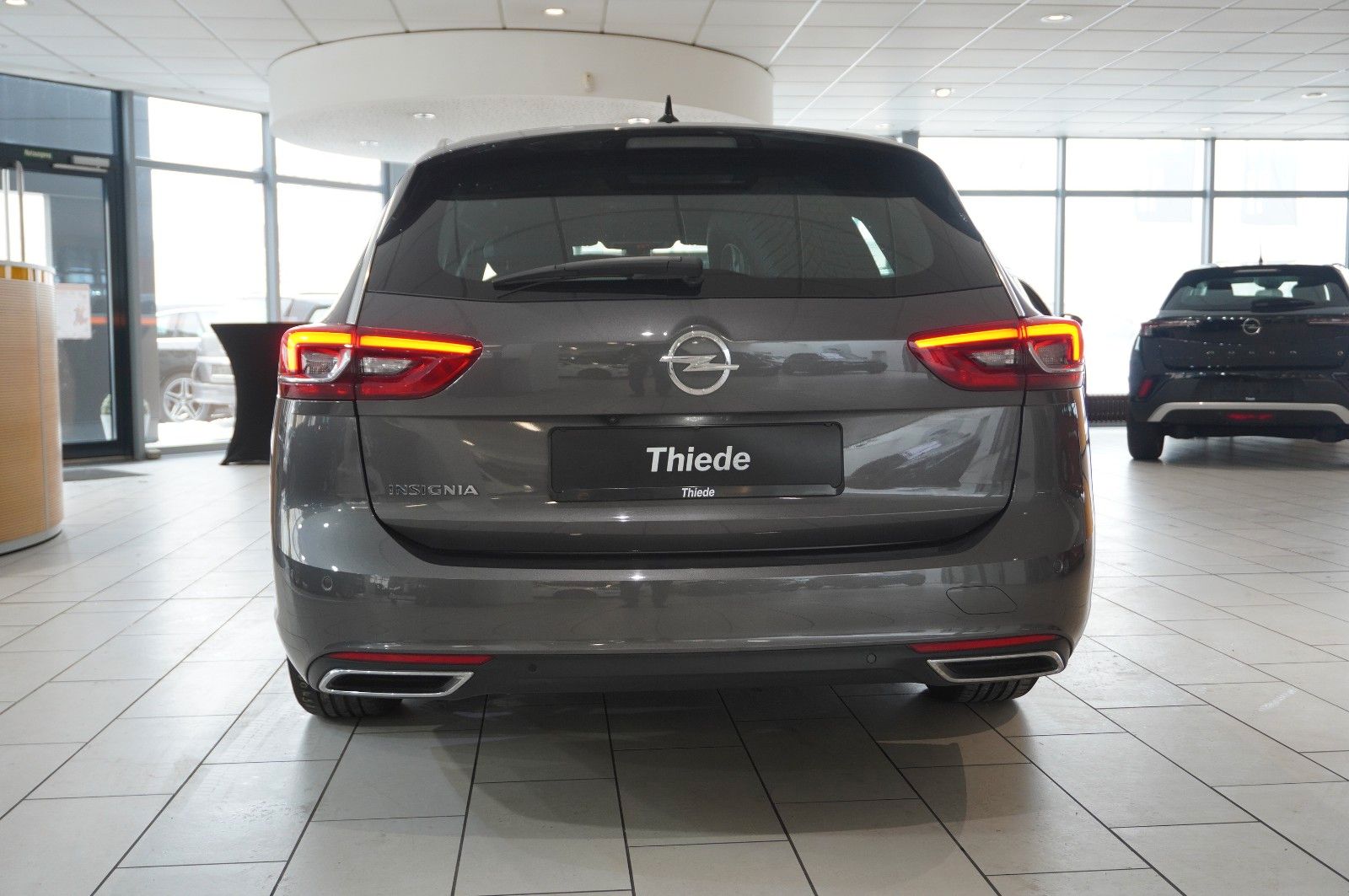 Fahrzeugabbildung Opel Insignia B ST 2.0D BUSINESS NAVI/LED/KAMERA/HUD