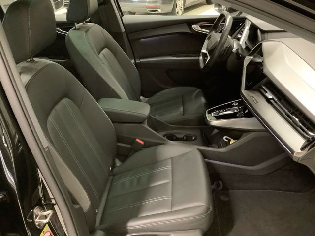 Q4 Sportback e-tron 40,Panoramadach,Assistenzpak